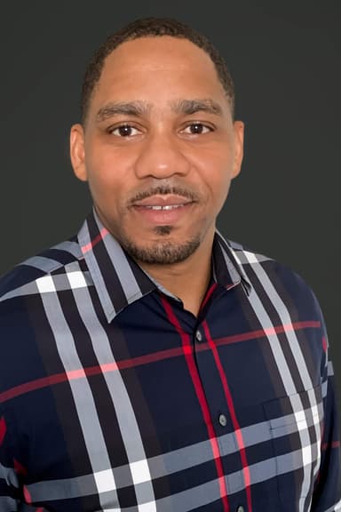 employee image